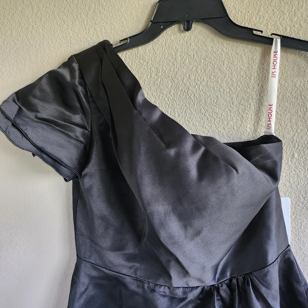 A-line One Shoulder Floor-Length Satin Bridesmaid/ Formal Dress - Picture 8 of 12
